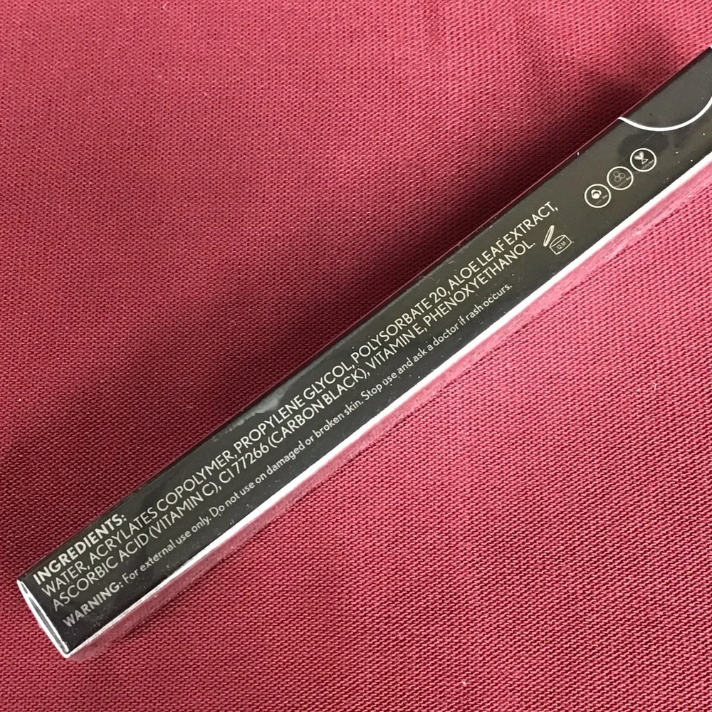 UZO Blaque Liquide Eyeliner